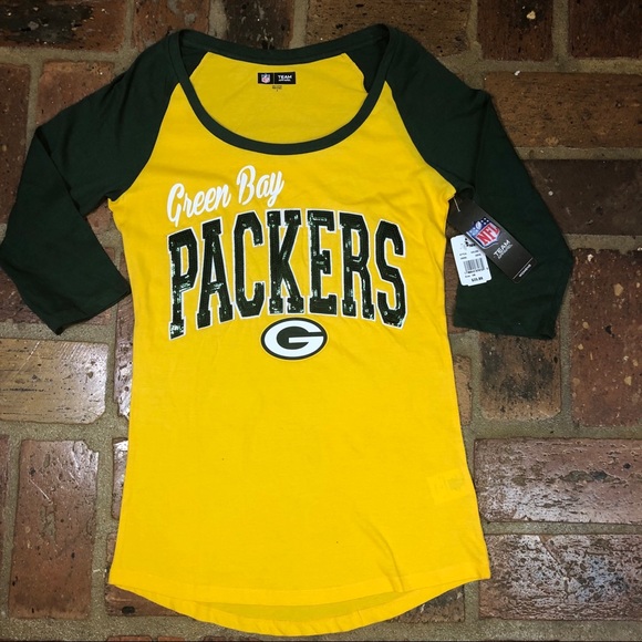 NFL Tops - NWT! GREEN BAY TEE with 3/4 LENGTH SLEEVES